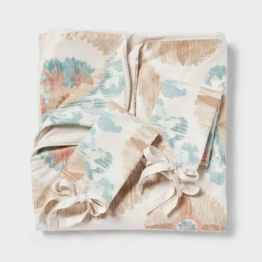 New Threshold Suzani Print Duvet Cover and Sham Set Ivory Blue‎ Full Queen